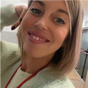 Maestra de educación infantil con experiencia dando clases a alumnos de primaria.